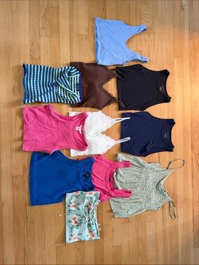 Lot of Juniors Tank tops XS/S